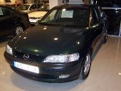 Opel VECTRA 2.5 V6 4P